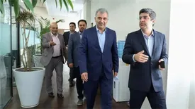 بازدید مدیرعامل بانک دی از موسسه مطبوعاتی بازار پول و ارز