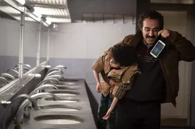 پشت صحنه خنده دار پایتخت/ ویدیوی داغ محسن تنابنده در اتاق گریم!