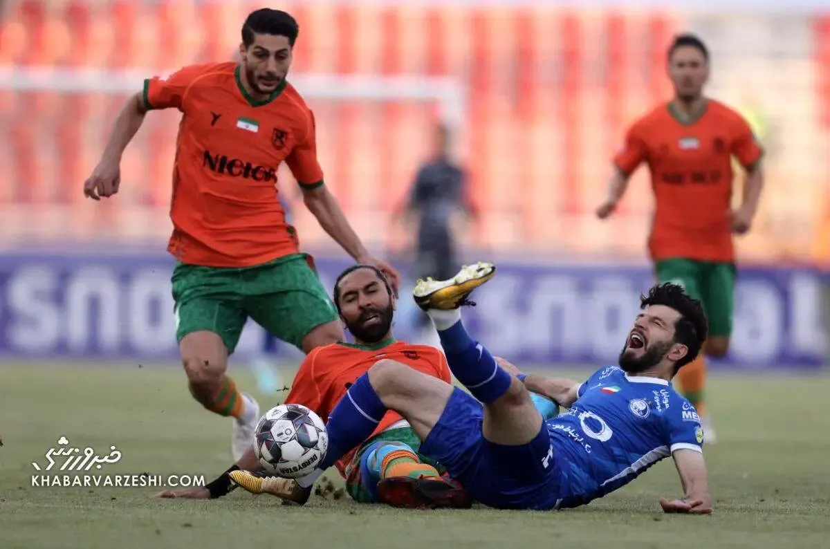 حذف استقلال گردن داور افتاد؟!