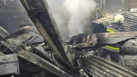 عکس خلبان هوانیروز با دخترش که صبح امروز به شهادت رسید