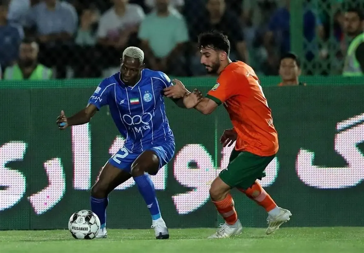 ساپینتو بازیکن گابنی را برای دیدار شیراز در فهرست قرار نداد