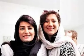 الهه محمدی و نیلوفر حامدی در راه دومین جلسه دادگاه