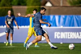 مهدی طارمی الگو پسربچه‌های ایتالیایی/ عکس