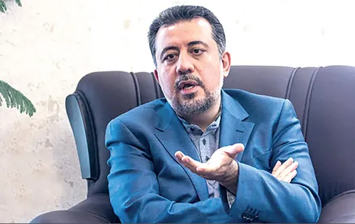 بازنشسته‌ها به جوان‌ها ميدان بدهند