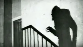 تنها بشری که در ماه دفن شده است / عکس