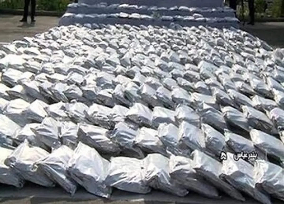کشف بیش از یک تن مواد مخدر در آب های آزاد
