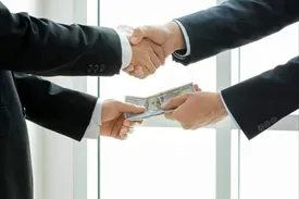 پاداش سوت زن‌ها چقدر است؟!