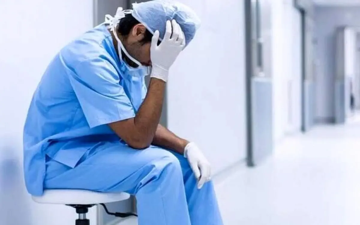 فقط در یک هفته3 دستیار پزشک خودکشی کردند
