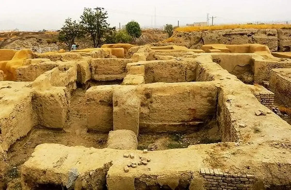 هگمتانه در احاطه زمین‌های سوخته