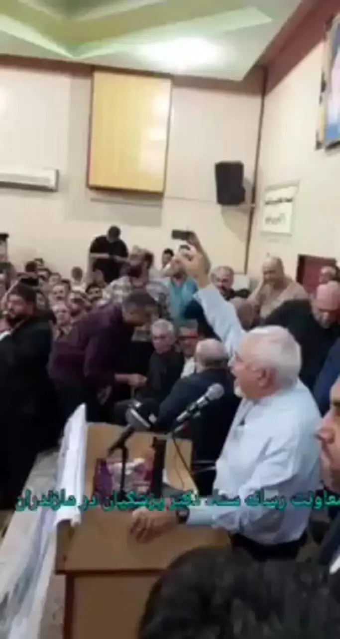 ظریف: مردم را بیچاره کرده‌اید؛ چه می‌خواهید از جان این مردم؟ /فیلم