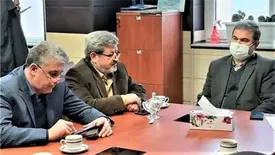 بیمه ایران خسارت زلزله زدگان شهرستان خوی را پرداخت کرد