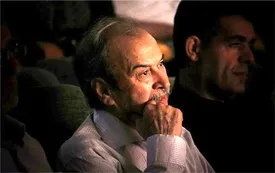 پیکر زنده‌یاد حسن ناهید تشییع شد / چهره‌های مطرحی که برای بدرقه ناهید آمدند