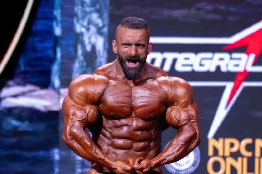 هادی چوپان سوم شد