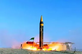قدرتنمایی ایران با موشک سجیل که جهان را شگفت زده کرد/ ببینید