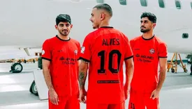 پوستر جنجالی تراکتور، خون پرسپولیسیها را به جوش آورد/ عکس
