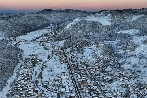 پیش بینی هواشناسی تا جمعه (۲۱ فروردین)/ این جاده ها لغزنده است