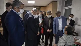 دیدار عضو هیات مدیره بانک ملت با جانبازان مرکز توانبخشی شهید بهشتی