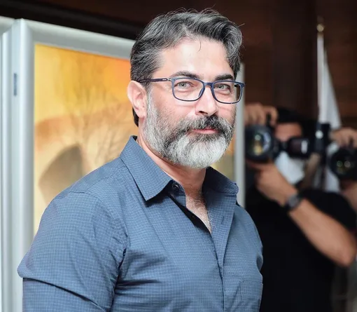 جذاب‌ترین بازیگران مرد تاریخ سینمای ایران را بشناسید