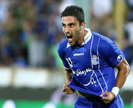 دزد به مهاجم استقلالی زد / عکس