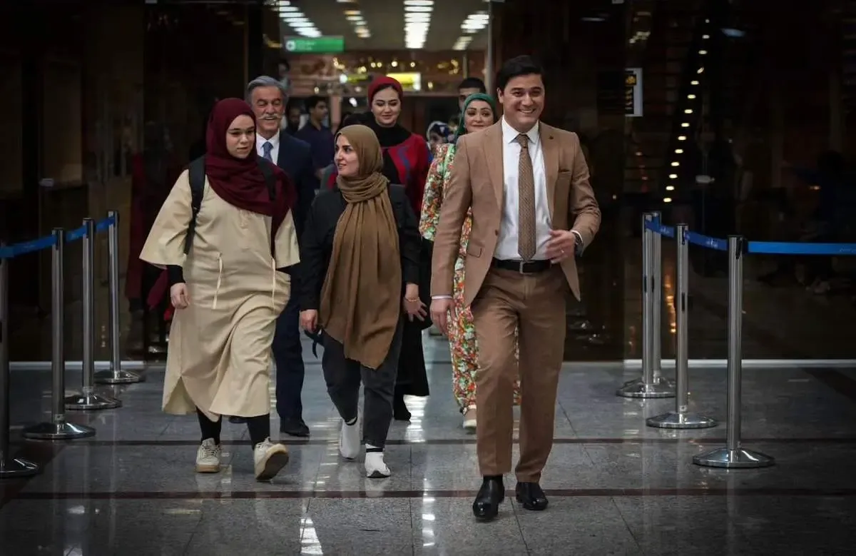 بیوگرافی منوچهر حبیب اف داماد تاجیکی نقی معمولی/ تصاویری خارج از سریال