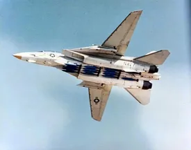 این جنگنده اف -۱۴ با بقیه فرق دارد