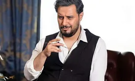 عکس نیمه برهنه جواد عزتی در فضای مجازی جنجالی شد