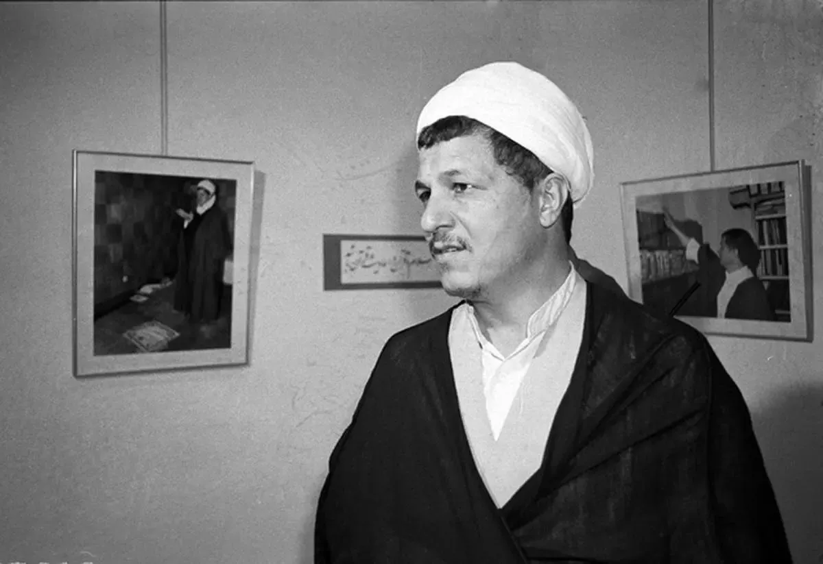 زد و خورد در جلسه انتخاباتی در حسینیه جماران