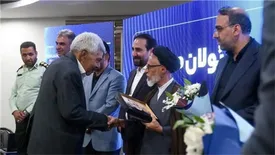 تجلیل گل گهر از قهرمانان ملیپوش کشتی آزاد و فرنگی و پیشکسوتان سیرجانی