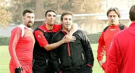 رهبری‌فرد استقلالی از آب درآمد!