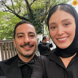 ژست عاشقانه نوید محمدزاده و فرشته حسینی/ عکس