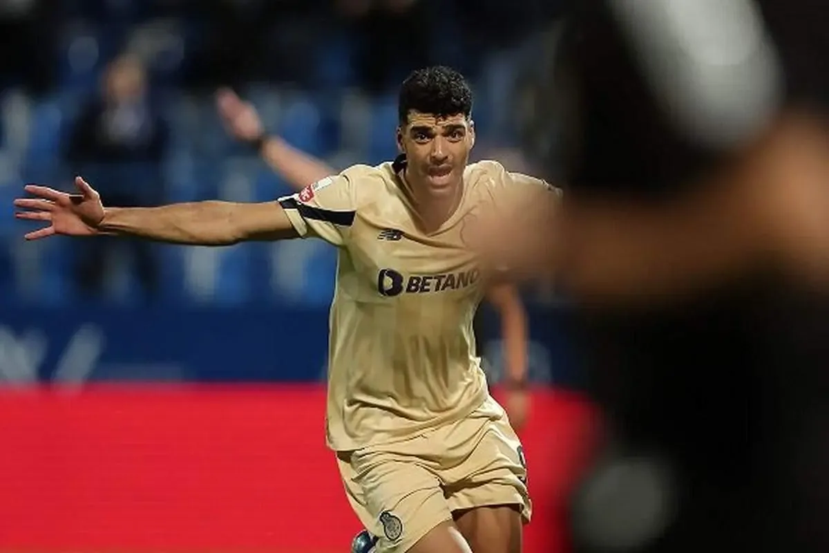 طارمی در آستانه تاریخ سازی