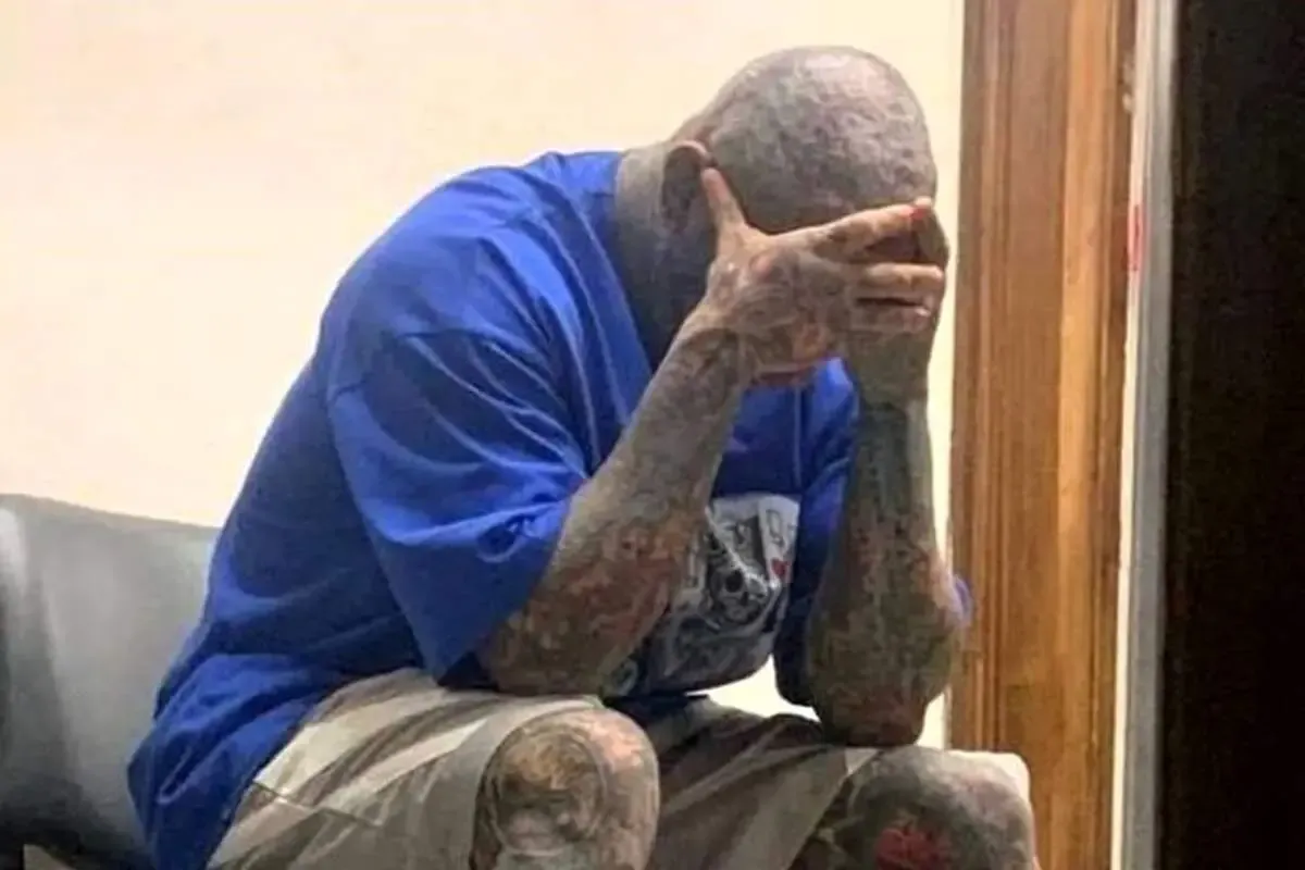 وکیل تتلو همسر او را معرفی کرد