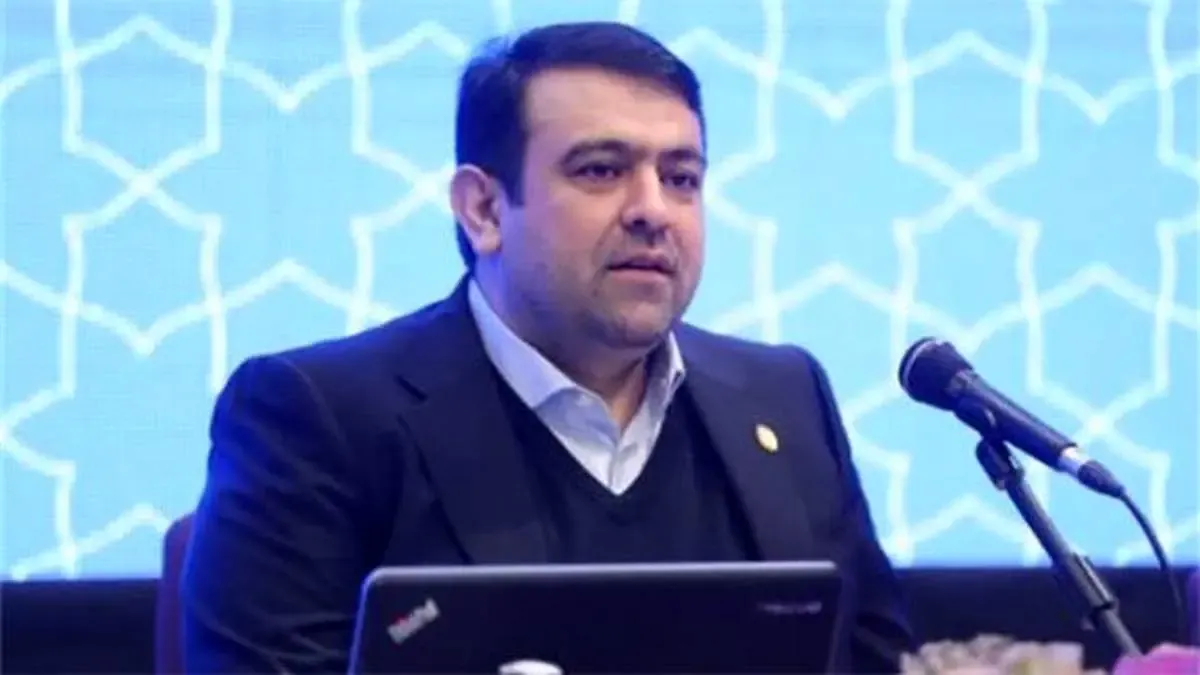 سرپرست بانک ملی ایران: راه موفقیت در بانک کمک به رشد و توسعه همه جانبه در مضامین استراتژیک است