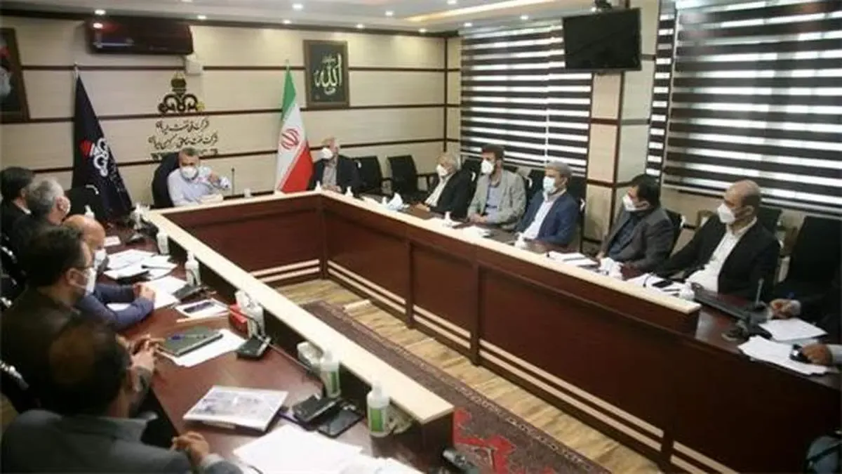 با حضورمدیر عامل شرکت نفت مناطق مرکزی ایران ؛ طرحها و پروژه های عمده نفت و گاز این شرکت بررسی شد
