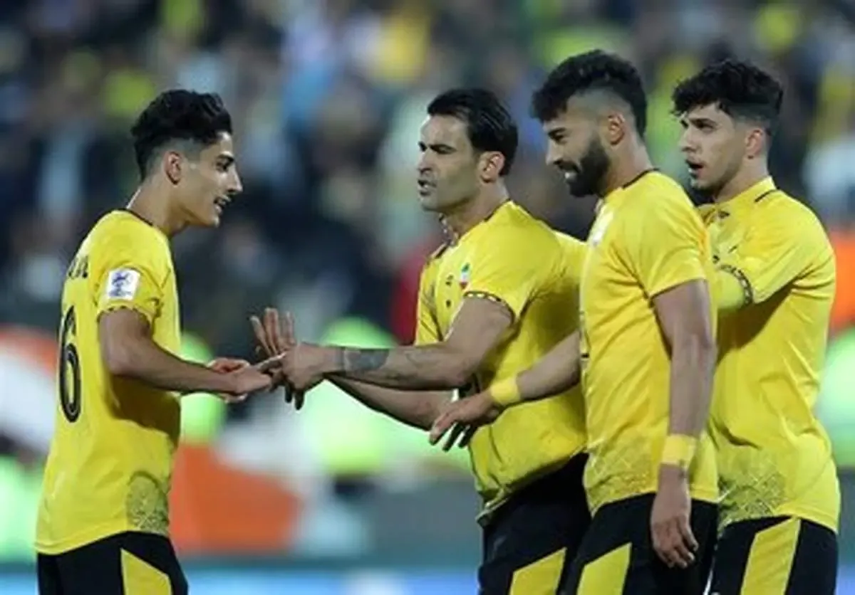 این ستاره از سپاهان اخراج شد