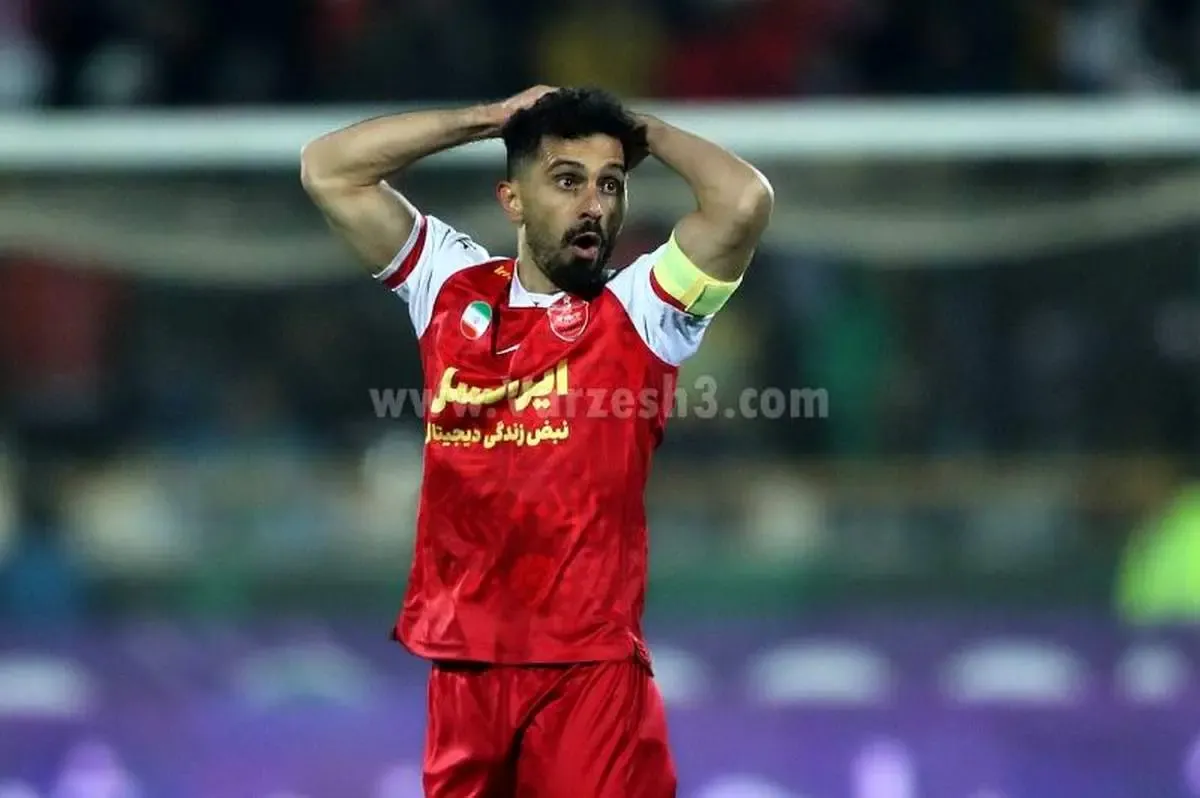 مهر ممنوع الخروجی بر پاسپورت کاپیتان پرسپولیس