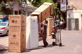 کارتن یخچال کره‌ای با قیمت‌های میلیونی خریدار دارد