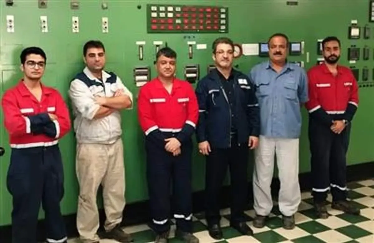 دیدار سرزده سرپرست منابع انسانی مناطق نفتخیز جنوب با کارکنان واحدهای عملیاتی نفت و گاز مارون