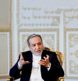 عراقچی در آستانه برکناری؟ ماجرای استیضاح وزیر خارجه جدی شد