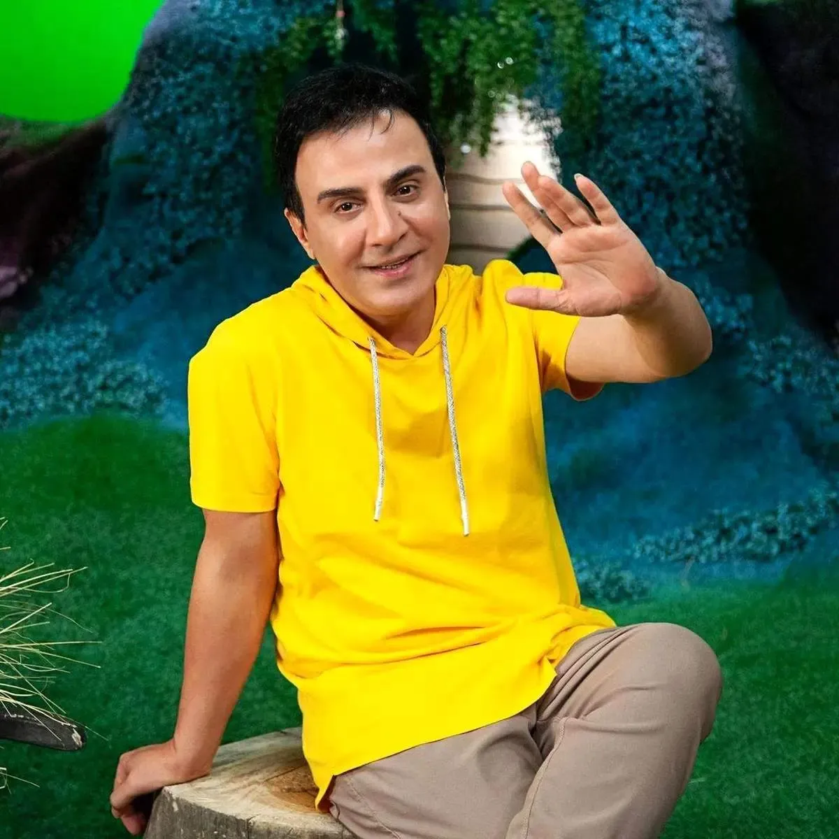 ببینید | ویدیوی جالبی از عمو پورنگ جنجالی شد