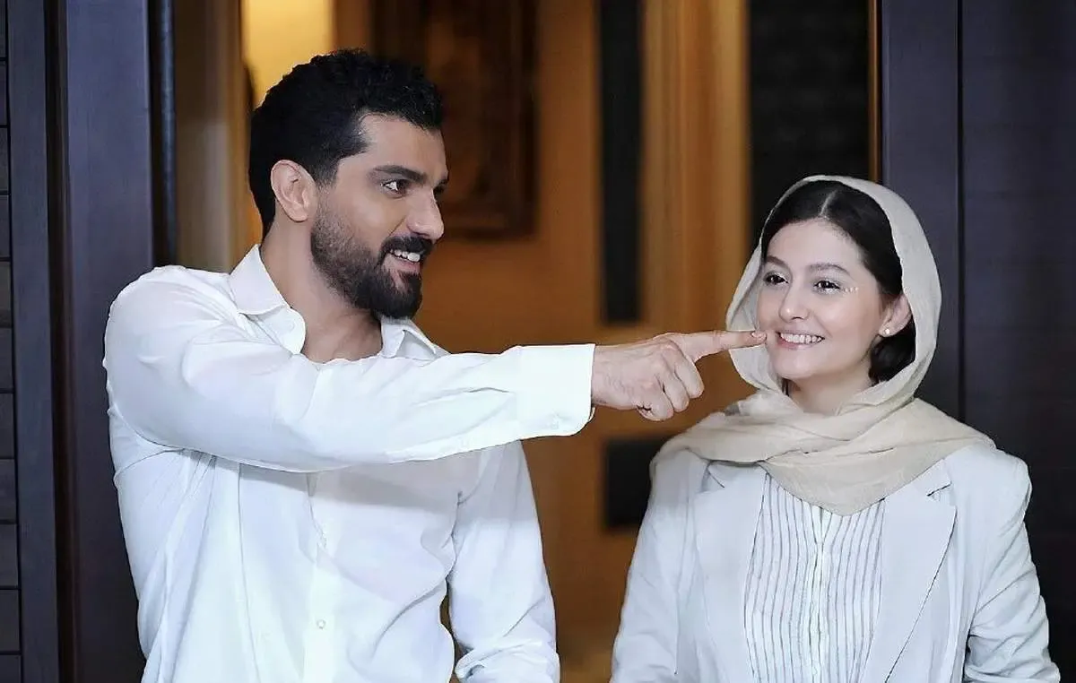 شوخی غیرمتعارف سینا مهراد و پردیس احمدیه جلوی دوربین!/ عکس