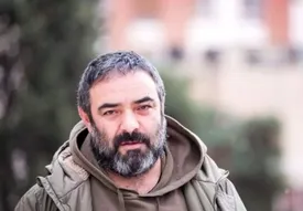 ماجرای ازدواج بازیگر سینما و تئاتر با شاگردی که ۲۵ سال از او کوچک‌تر است!/ویدیو