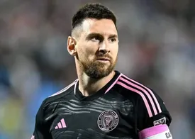 مسی در مواجهه با خشم هواداران چه کرد