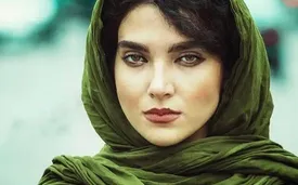 سارا رسول‌زاده روی صحنه می‌رود