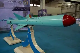 نیروی دریایی سپاه موشک‌های قدیر و نصیر را تحویل گرفت