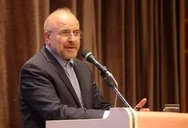 قالیباف در کدام حوزه انتخابیه رأی داد؟/ عکس