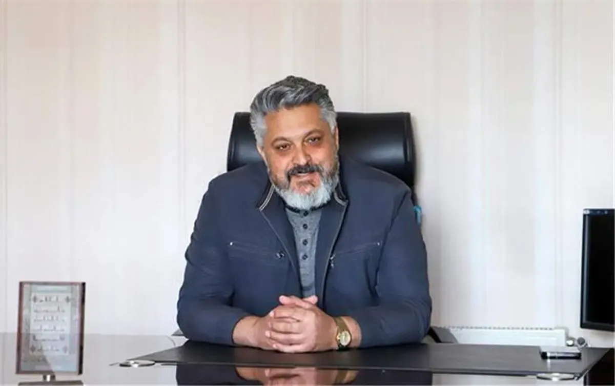 ارز به نرخ واقعی خود بر می گردد/ دلالان ارز در معاملات ارزی هیجانات کاذب ایجاد کردند / تمام مبادلات کالایی بر اساس ارز نیمایی است