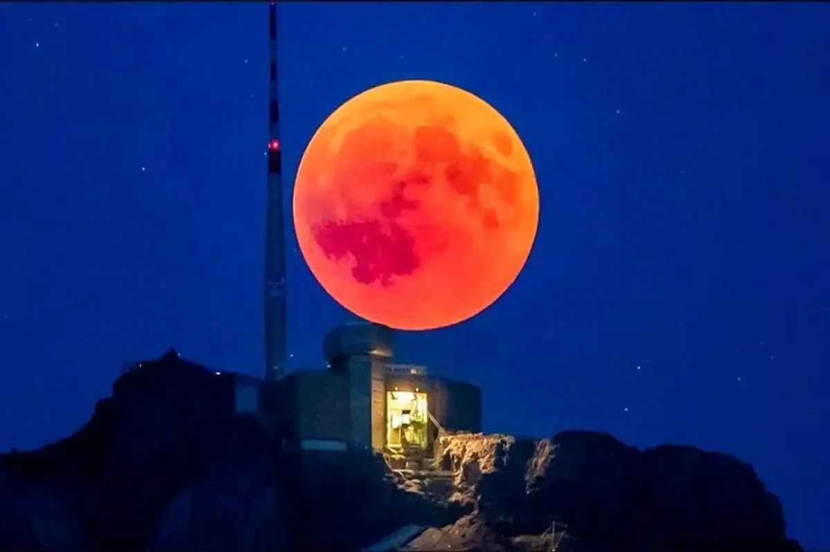 آیا تماشای خسوف امشب 16 شهریور ضرر دارد؟