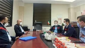 مدیر عامل فولاد اکسین از کارکنان واحد صادرات تقدیر کرد