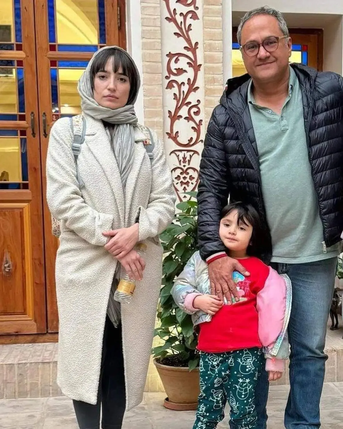 رامبد جوان، نگار جواهریان و دخترش نوردخت در کاشان/ عکس